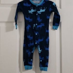 Little Blue House moose sleeper